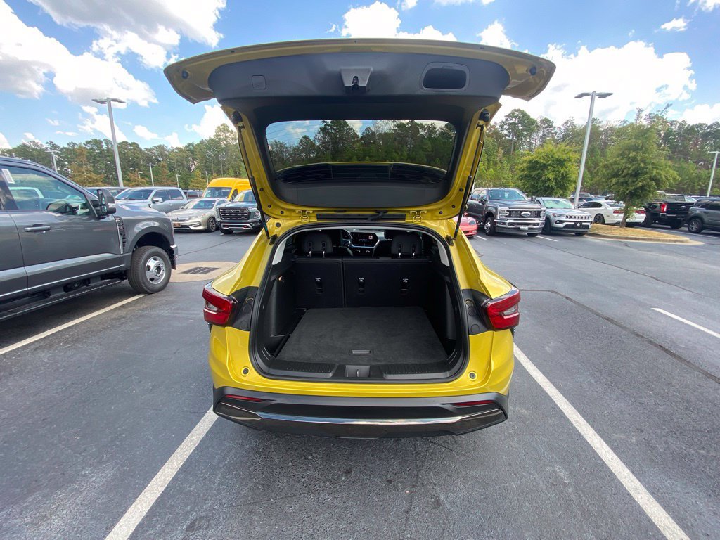 Used 2024 Chevrolet Trax ACTIV w/ Driver Confidence Package FWD image 27