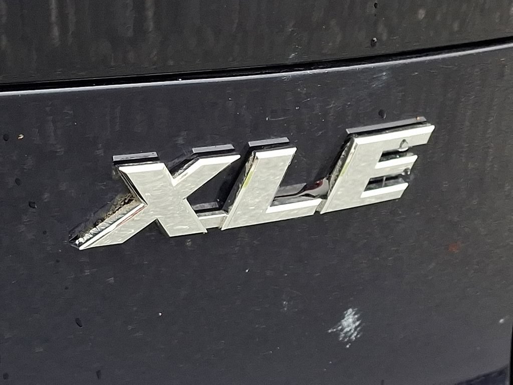 Used 2023 Toyota Venza XLE AWD/4WD image 34
