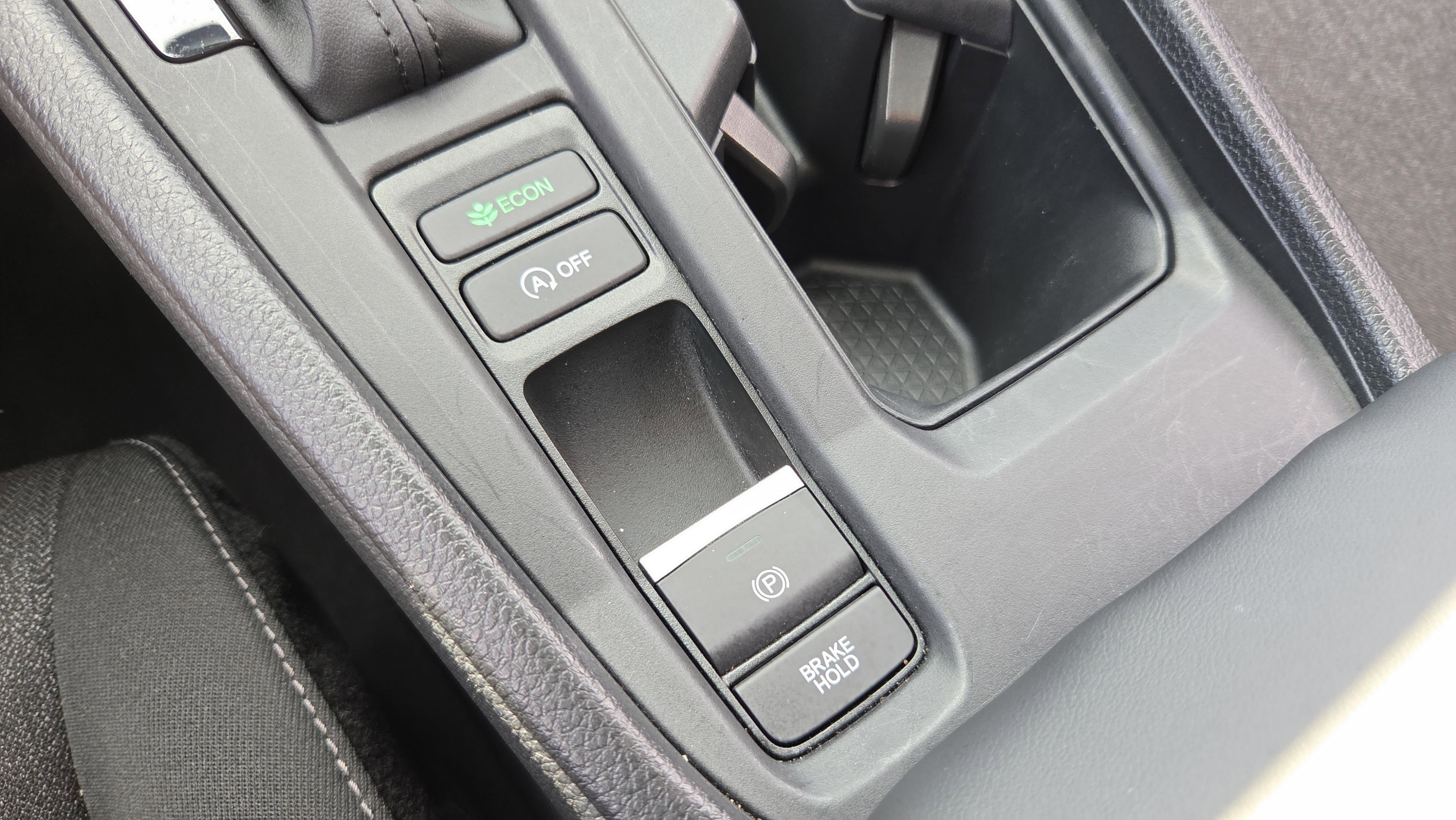 Certified 2025 Honda Accord SE image 28