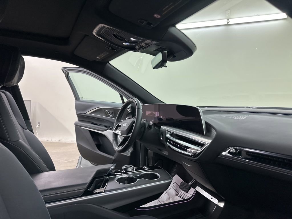 Certified 2025 Cadillac Lyriq Sport image 17