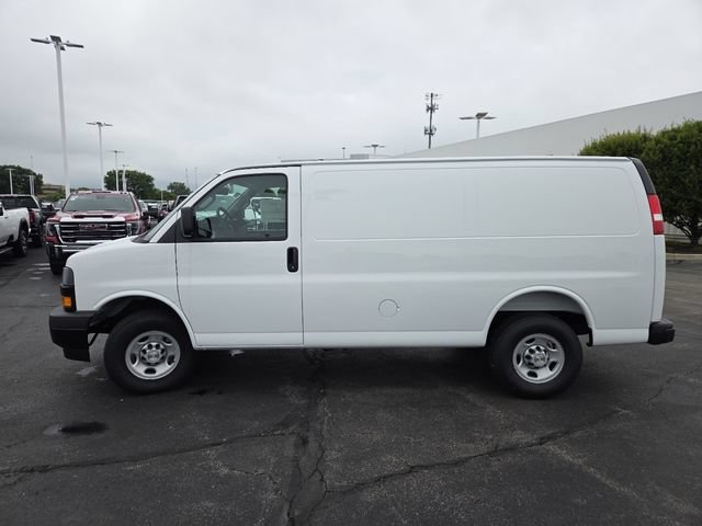 New 2026 Chevrolet Express 2500 w/ Driver Convenience Package RWD image 14