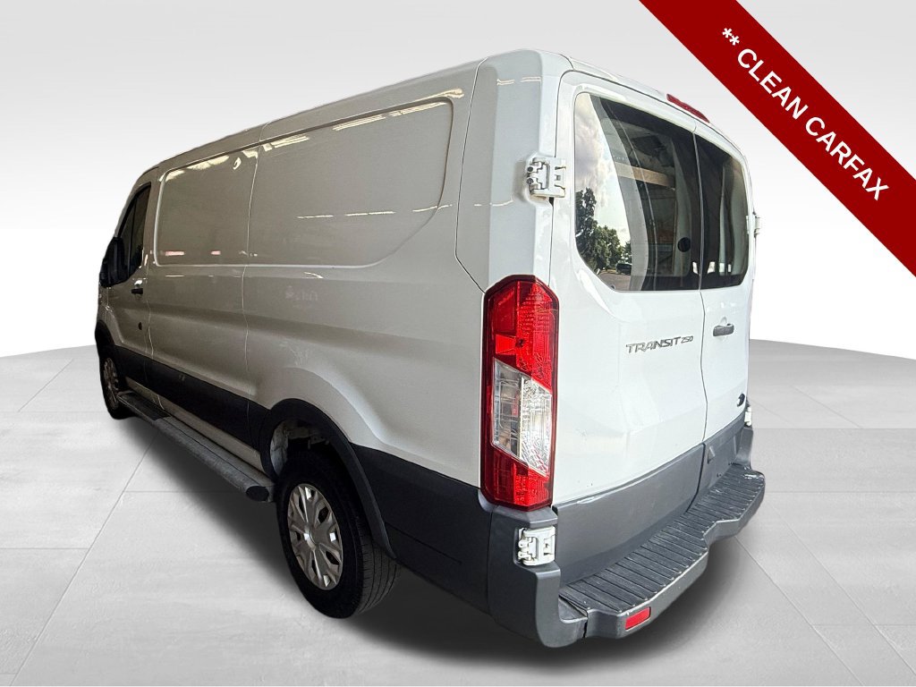 Used 2016 Ford Transit 250 130 Low Roof w/ Exterior Upgrade Package RWD image 3