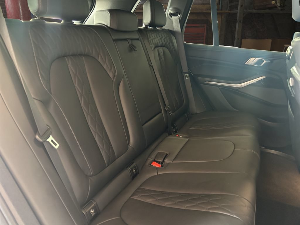 Used 2025 BMW X5 xDrive50e AWD/4WD image 18