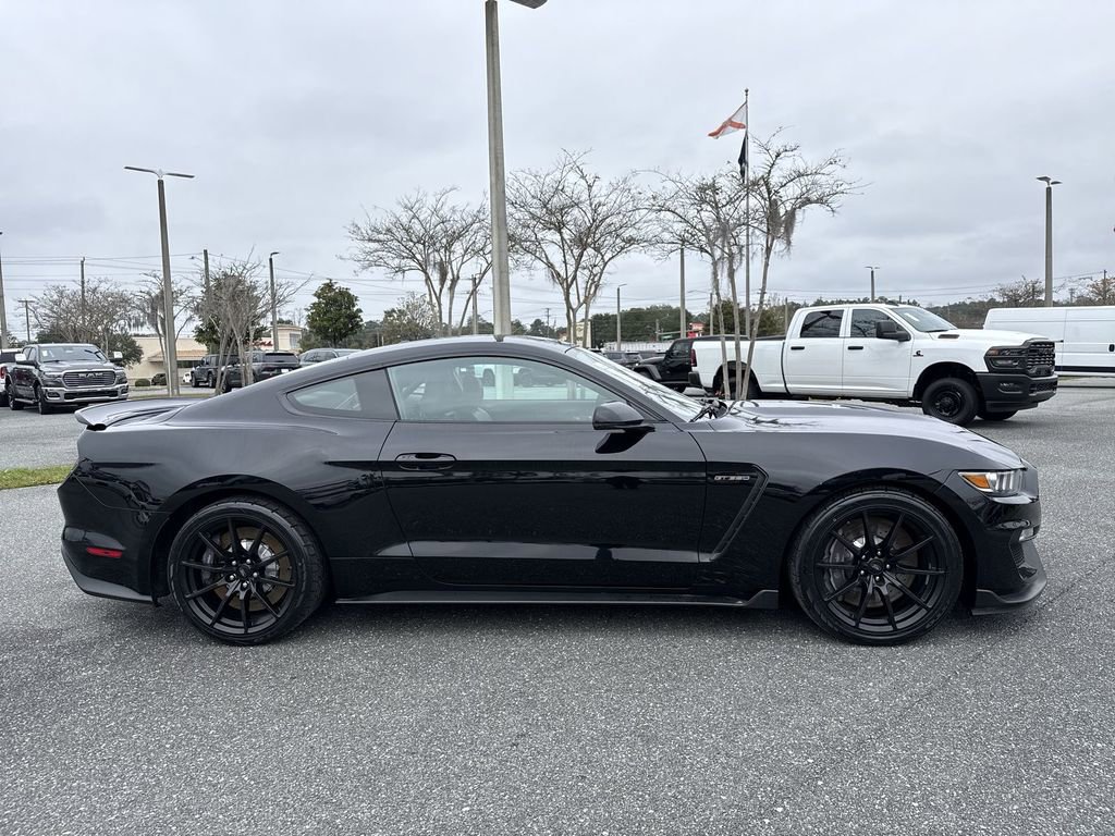 Used 2018 Ford Mustang Shelby GT350 w/ Convenience Package image 2