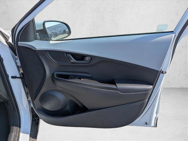 Used 2021 Hyundai Kona SE w/ Cargo Package image 25