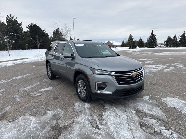 Certified 2023 Chevrolet Traverse LT image 3
