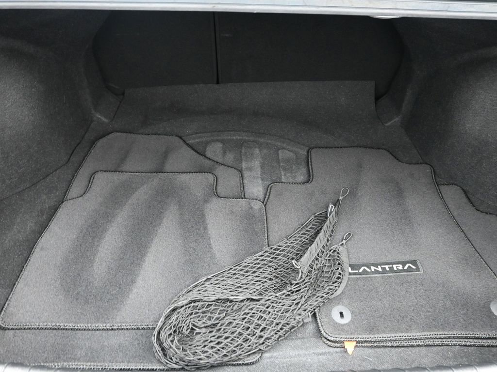 Certified 2021 Hyundai Elantra Limited image 10