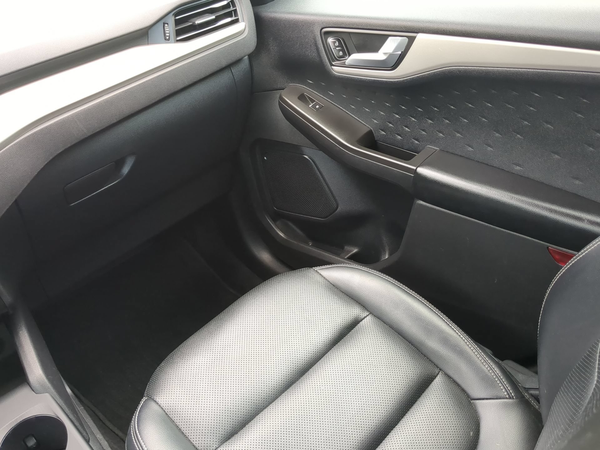 Certified 2020 Ford Escape SEL FWD image 53
