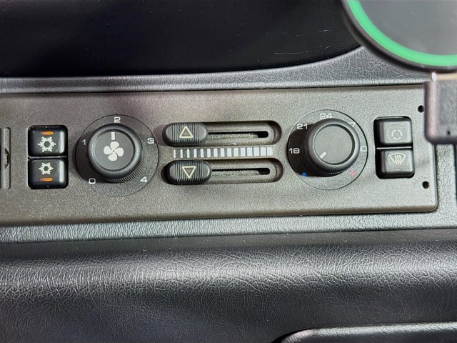 Used 1995 Porsche 911 Carrera image 15