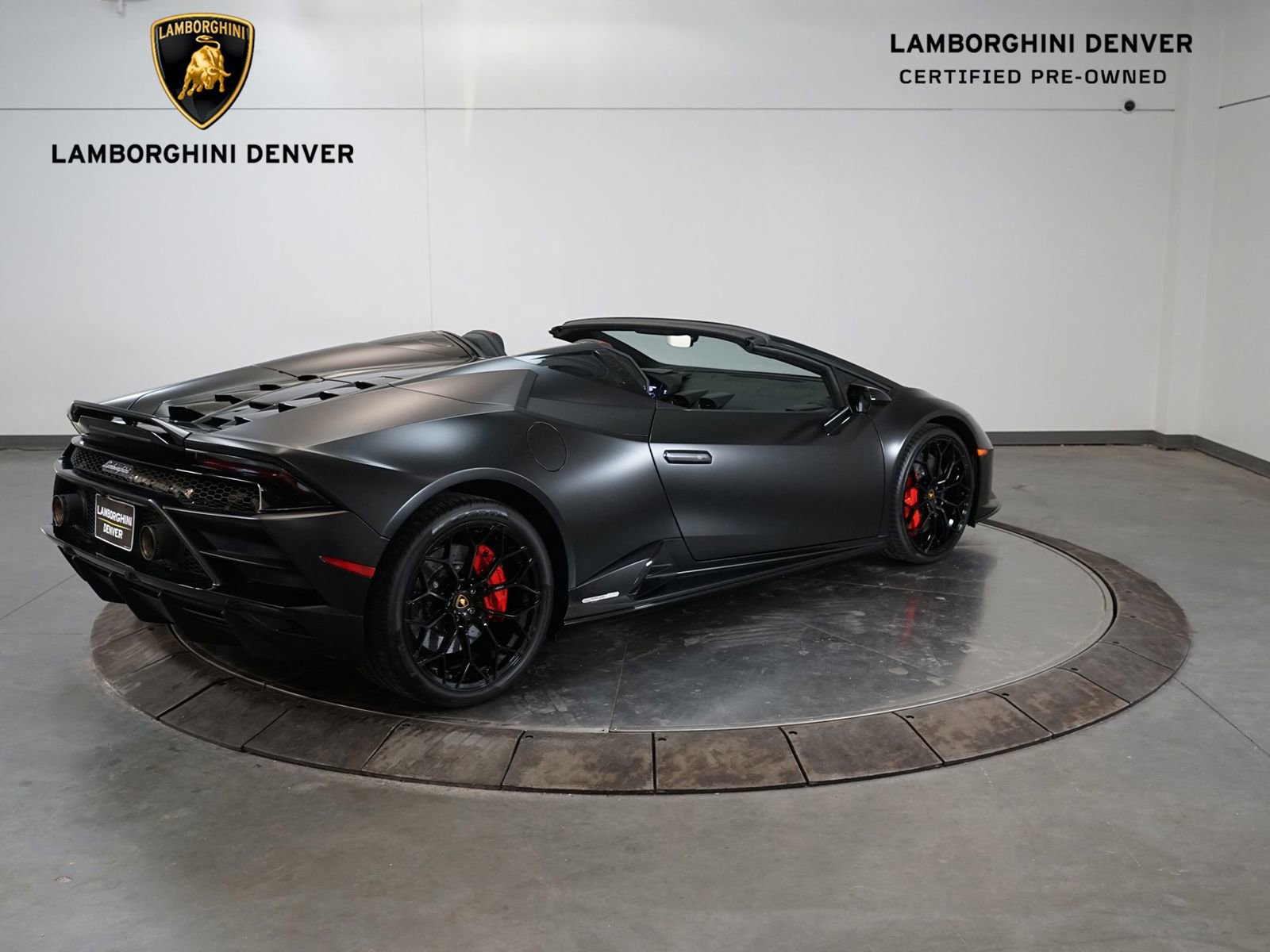 Used 2023 Lamborghini Huracan EVO image 5