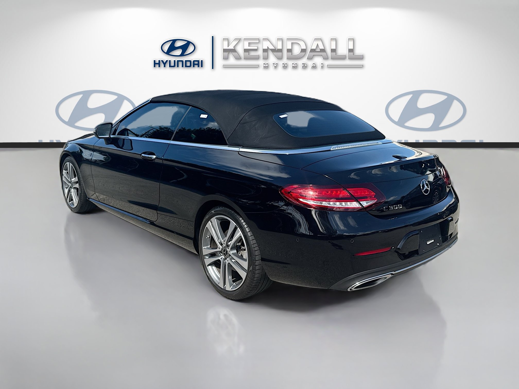 Used 2020 Mercedes-Benz C 300 Cabriolet image 4