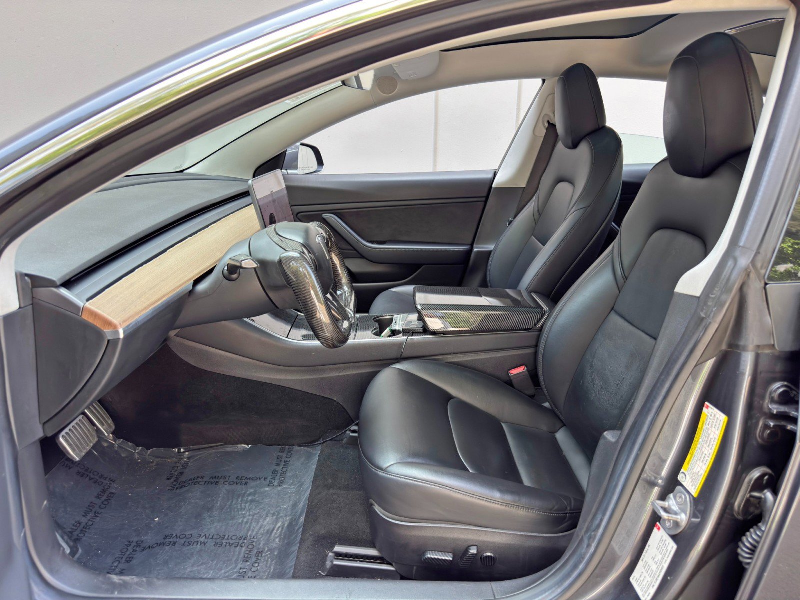 Used 2018 Tesla Model 3 Long Range RWD image 17