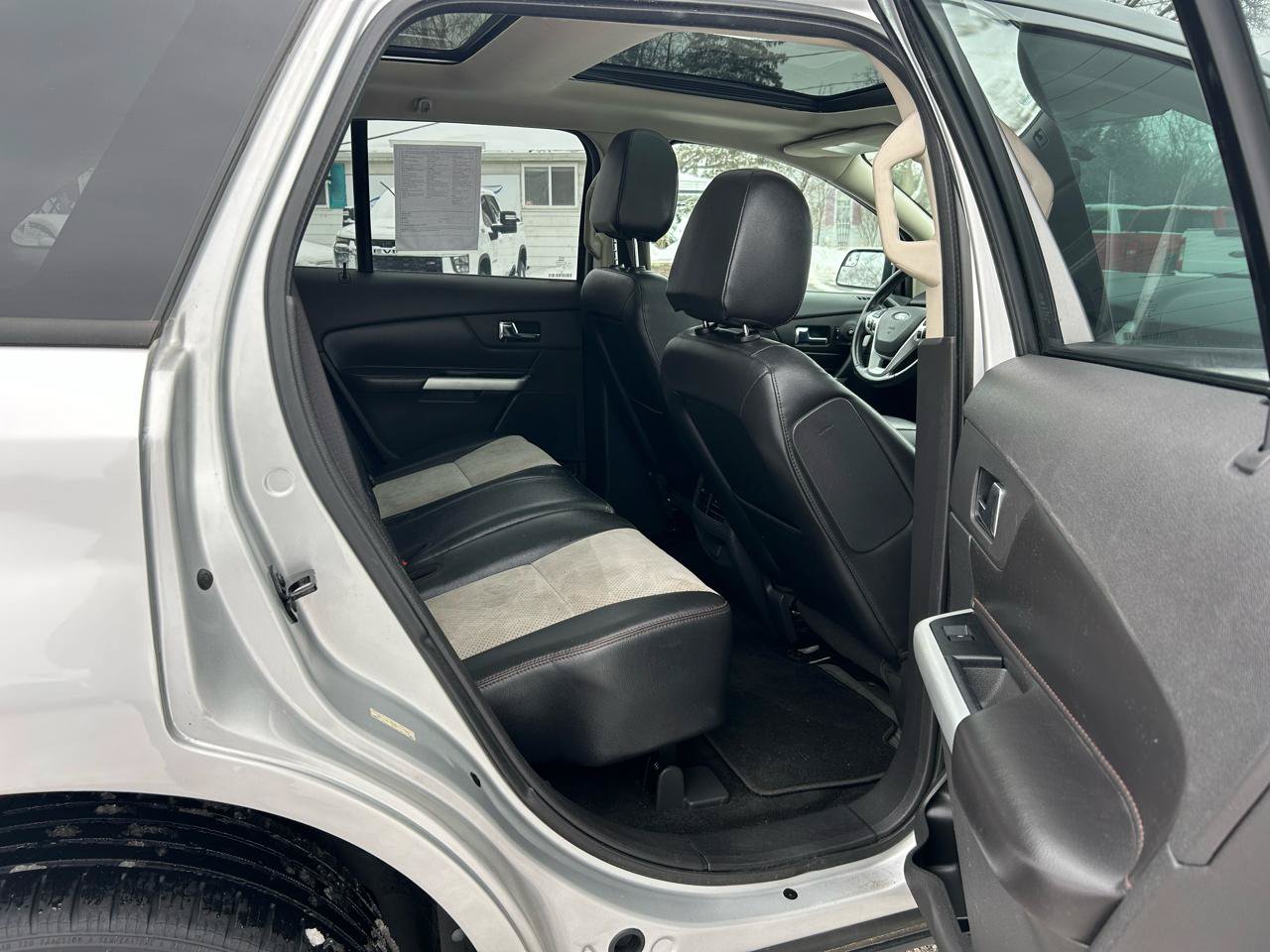 Used 2013 Ford Edge SEL w/ SEL Appearance Pkg AWD/4WD image 14