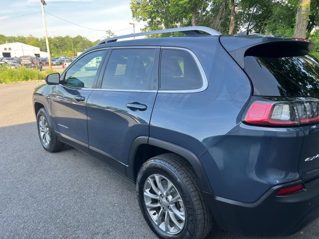Used 2021 Jeep Cherokee Latitude Plus AWD/4WD image 3
