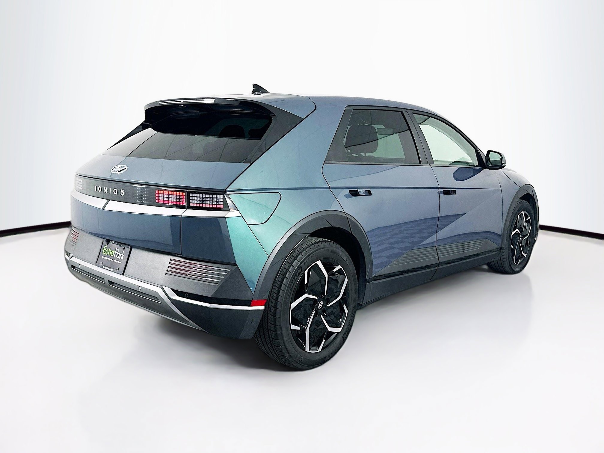 Used 2024 Hyundai Ioniq 5 SEL image 9