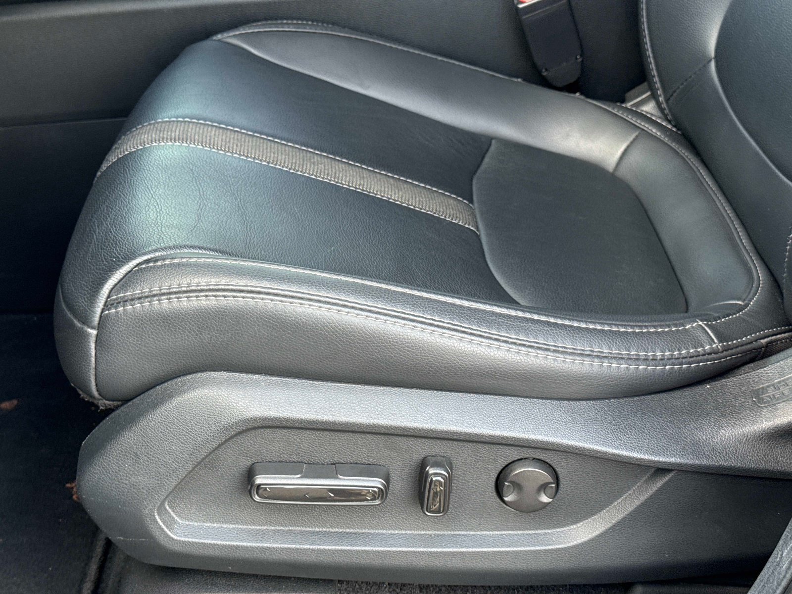 Used 2024 Honda Pilot Touring image 22