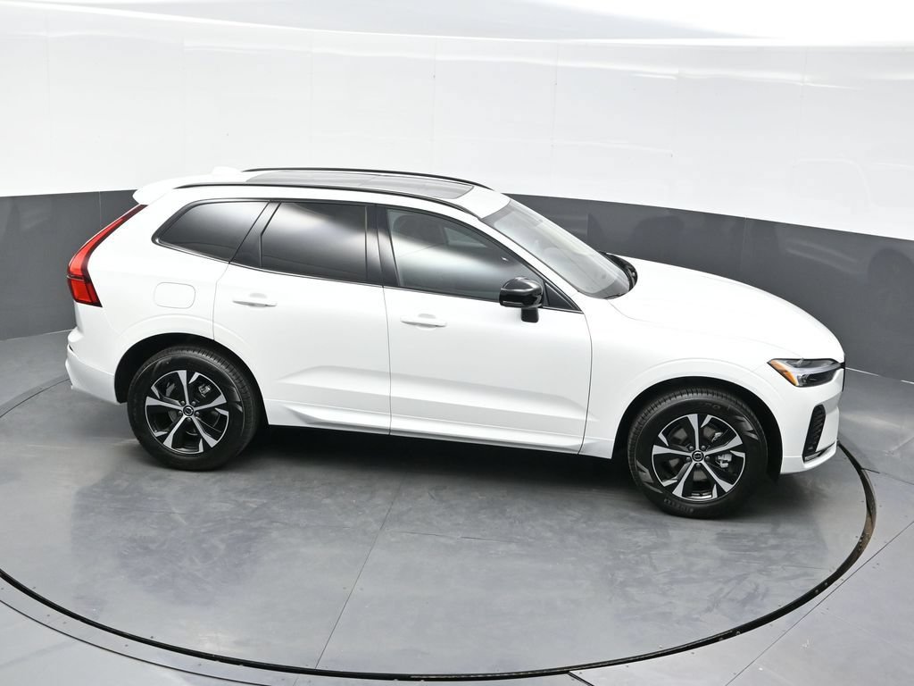 New 2026 Volvo XC60 B5 Core AWD/4WD image 36