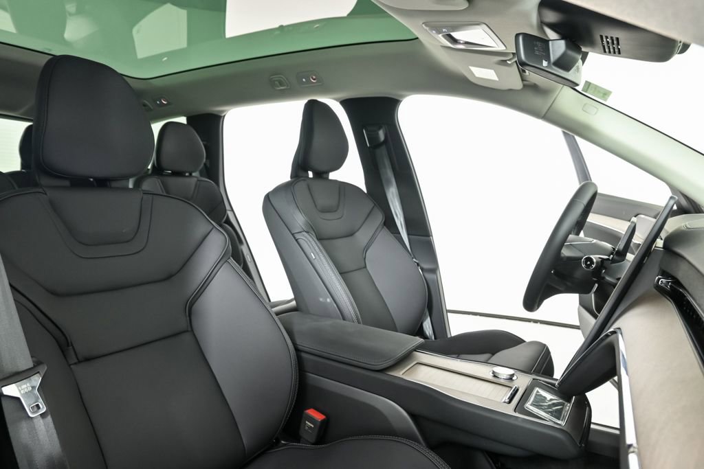 New 2025 Volvo EX90 Plus w/ Protection Package Premier image 23