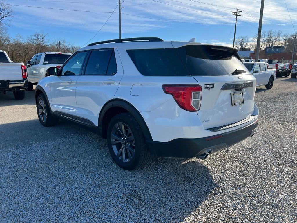 Used 2021 Ford Explorer XLT w/ Equipment Group 202A image 6