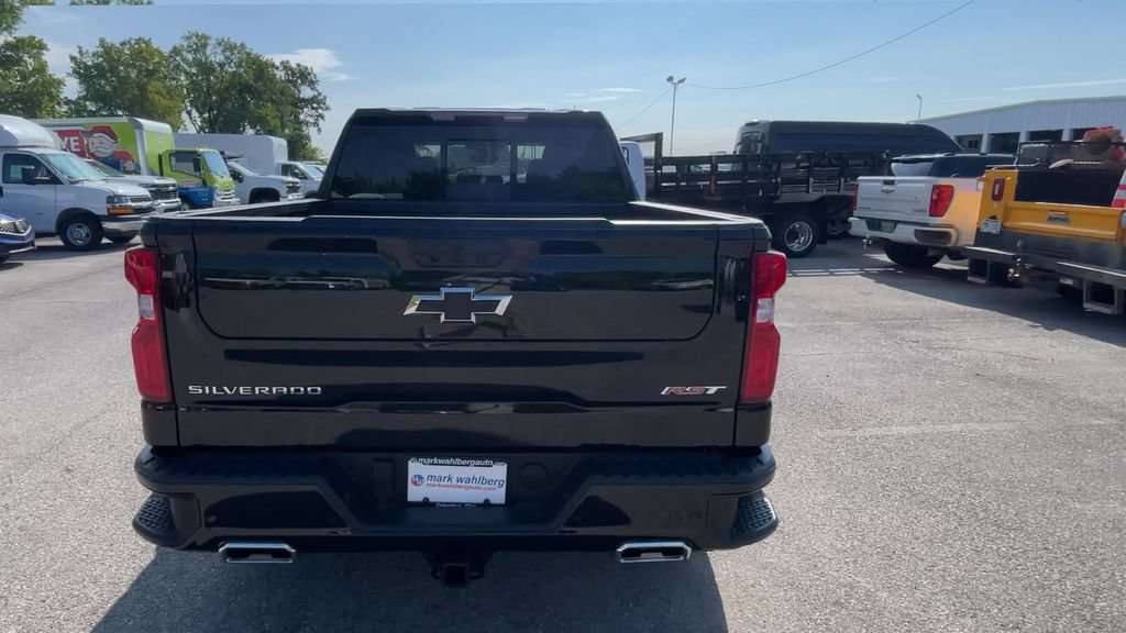 New 2026 Chevrolet Silverado 1500 RST w/ RST All Star Premium Package AWD/4WD image 9