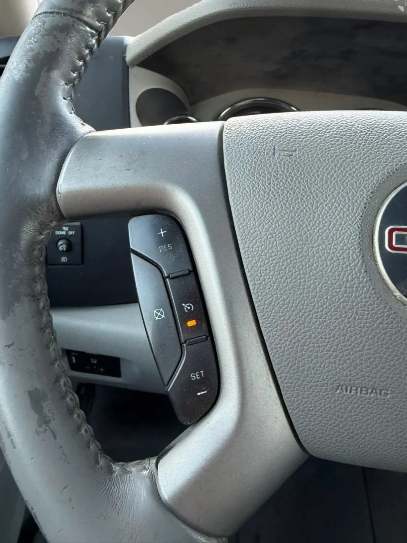 Used 2007 GMC Sierra 2500 SLE w/ Z71 Off-Road Package AWD/4WD image 20