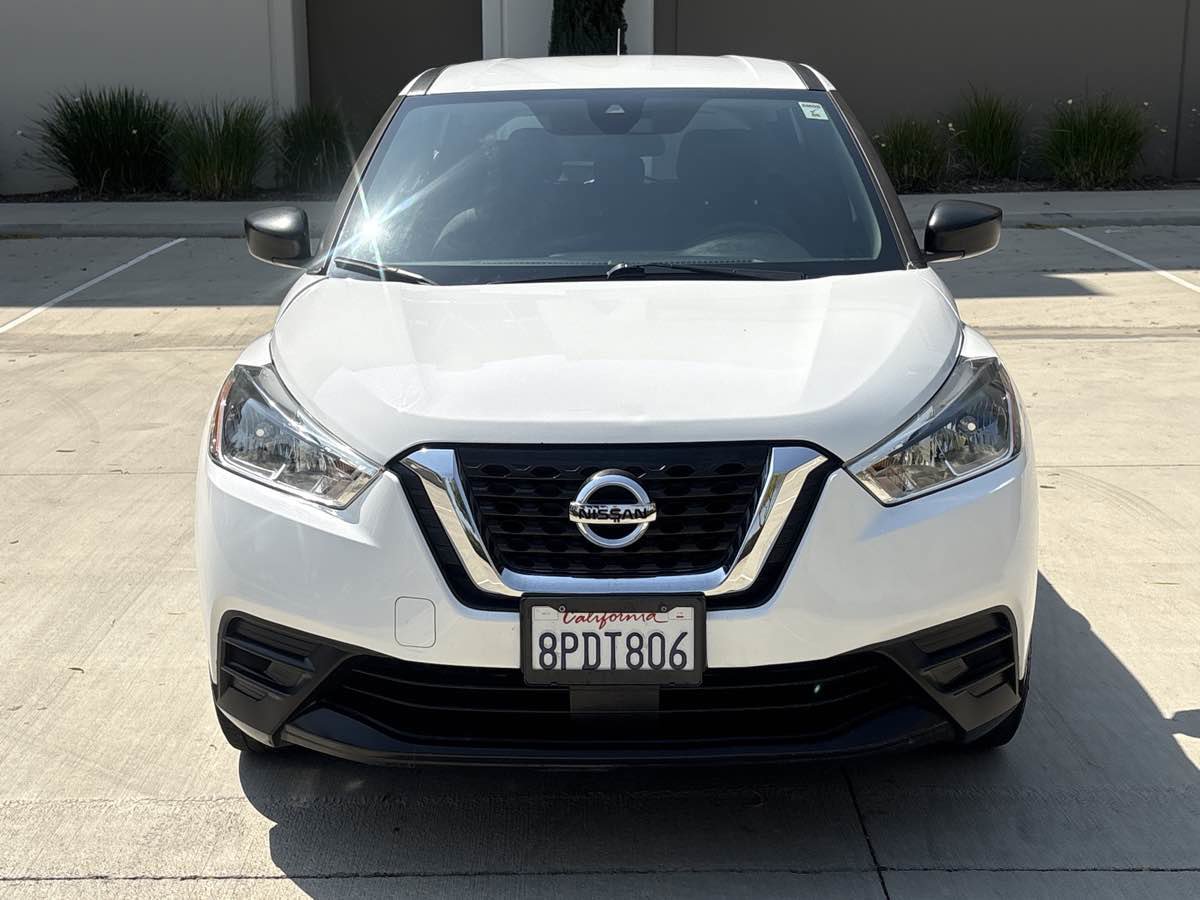 Used 2020 Nissan Kicks S FWD image 8