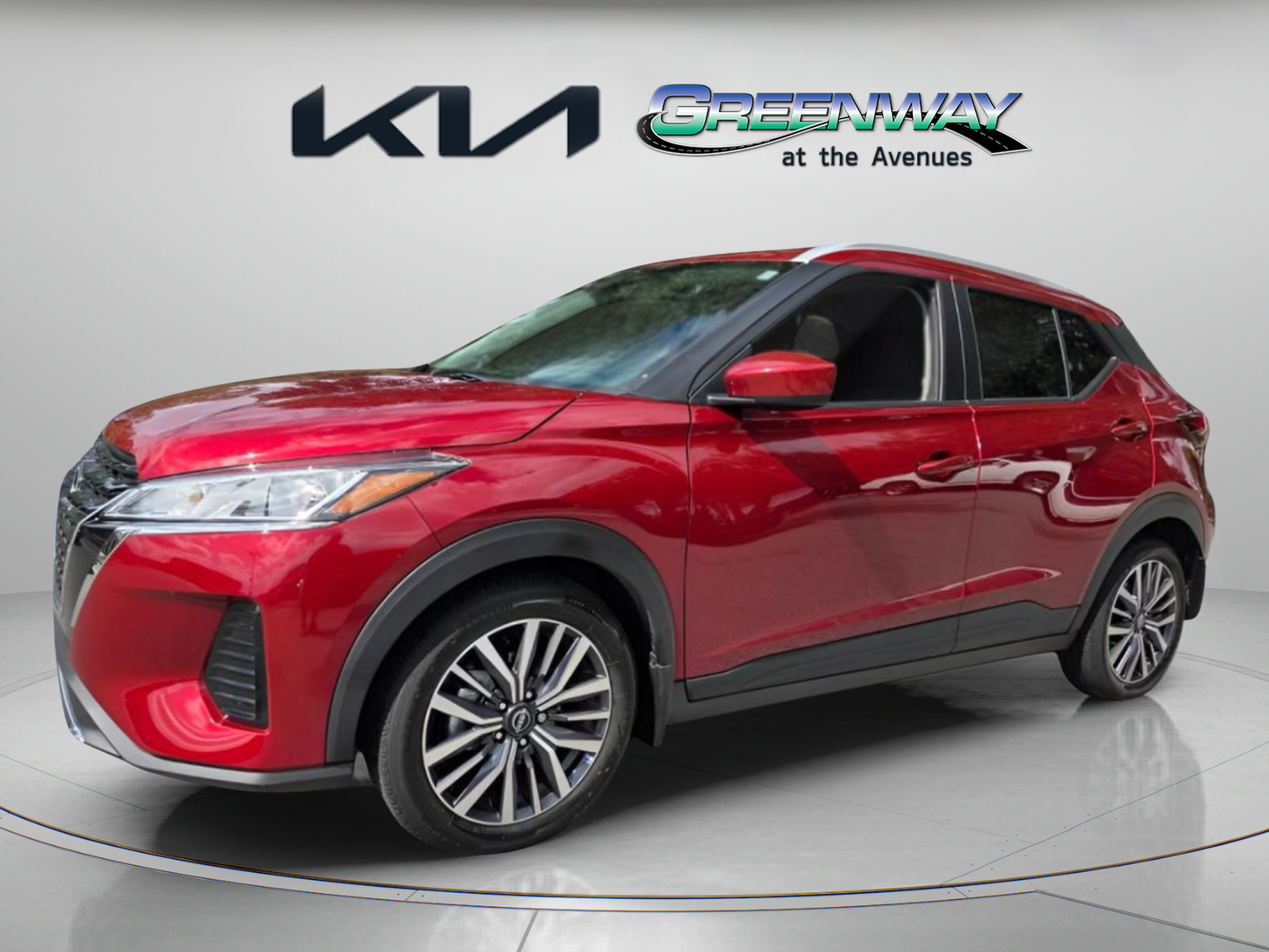 Used 2024 Nissan Kicks SV FWD image 3