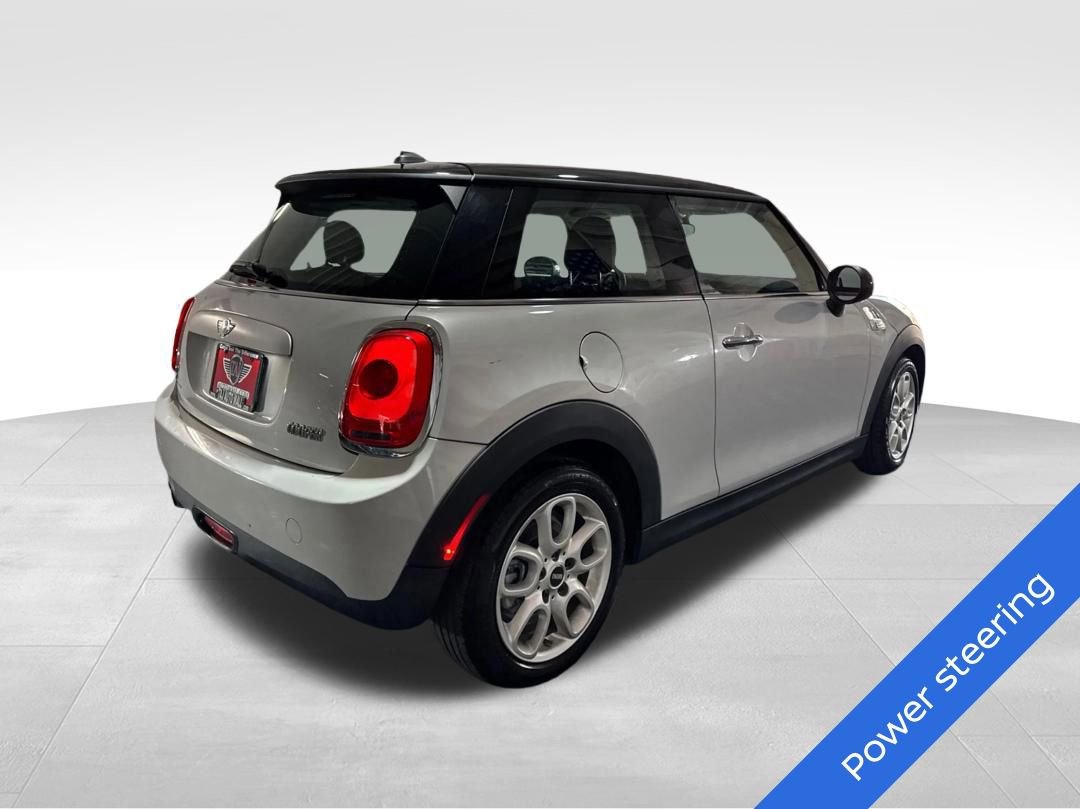Used 2014 MINI Cooper 2-Door Hardtop FWD image 5