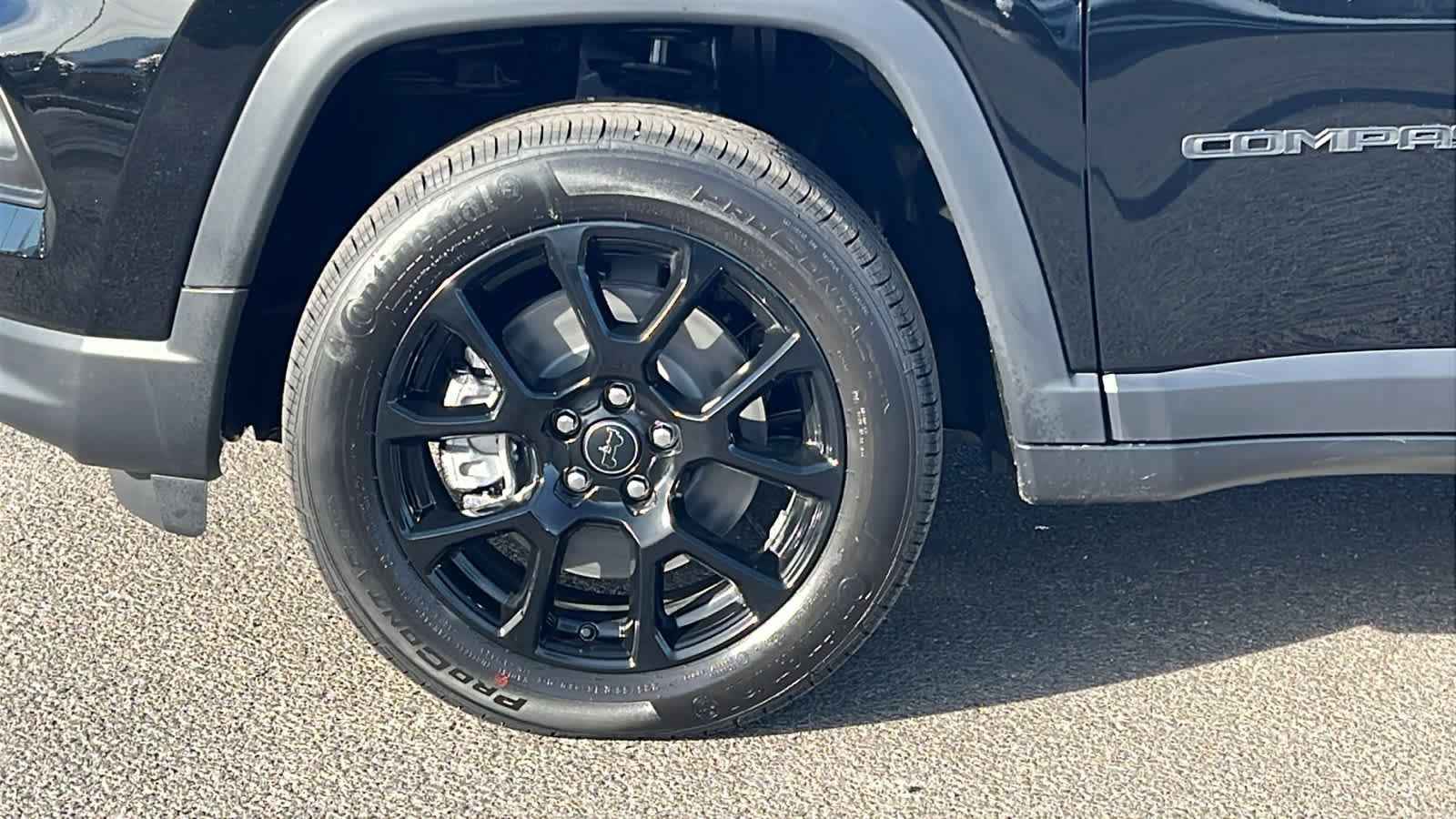 New 2026 Jeep Compass Latitude image 9