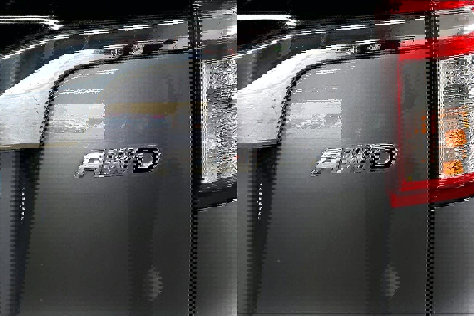 Used 2016 Honda CR-V LX image 11