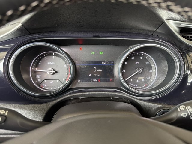 Used 2022 Buick Encore GX Essence w/ Experience Buick Package FWD image 17