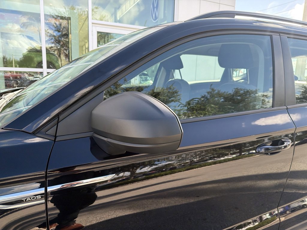 Used 2024 Volkswagen Taos S FWD image 3