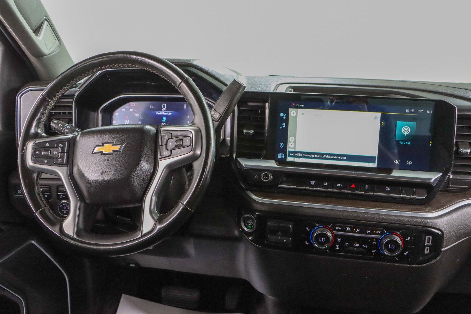 Used 2024 Chevrolet Silverado 2500 LT w/ Convenience Package AWD/4WD image 17