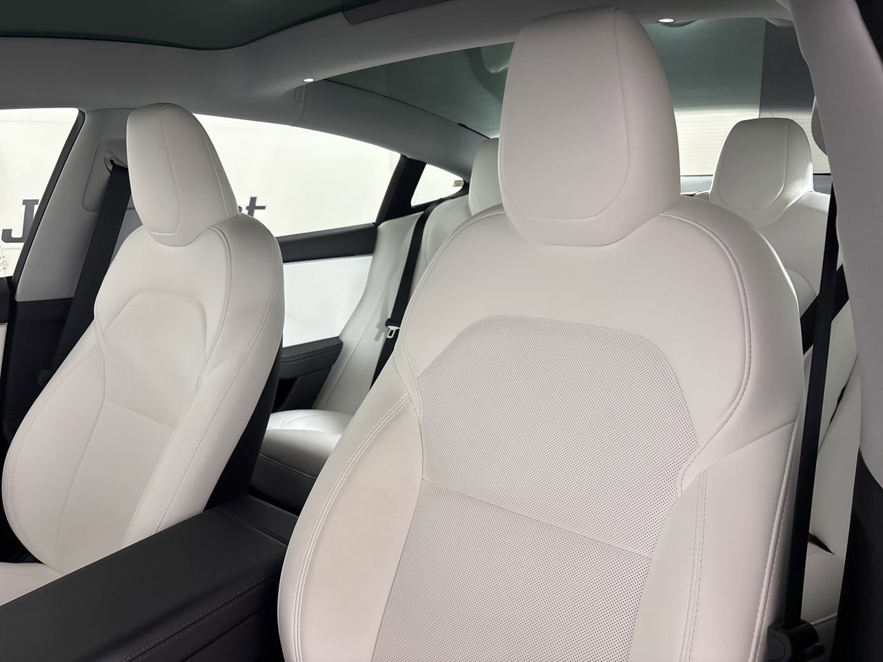 Used 2025 Tesla Model 3 Long Range image 8