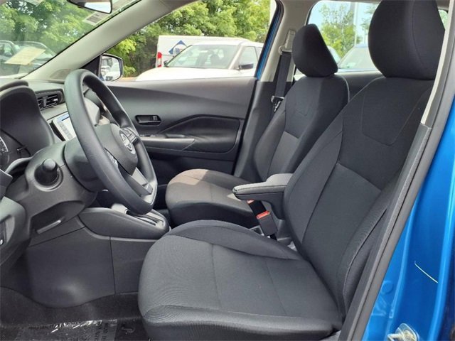 New 2025 Nissan Kicks Play S image 9