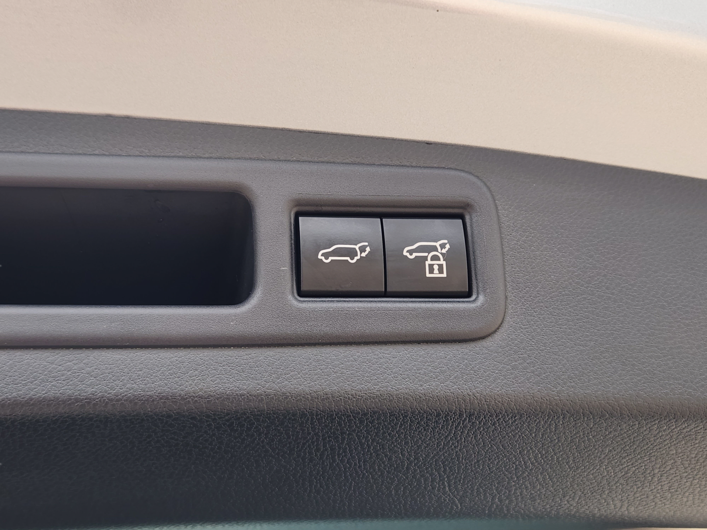 Certified 2023 Lexus RX 350 FWD w/ Cold Area Package image 29