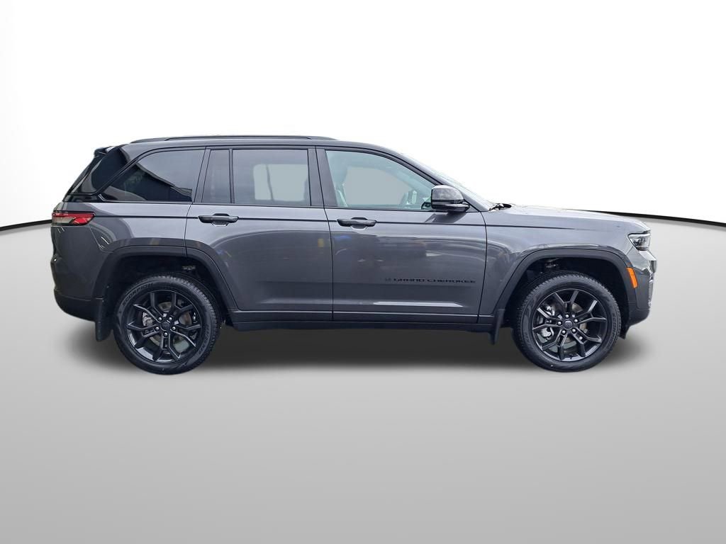 New 2025 Jeep Grand Cherokee Limited w/ MOPAR Finishing Package image 7