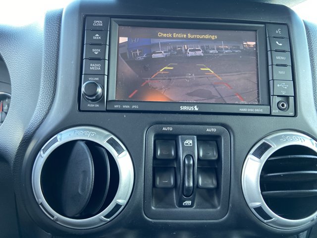 Used 2014 Jeep Wrangler Unlimited Rubicon w/ Connectivity Group AWD/4WD image 35