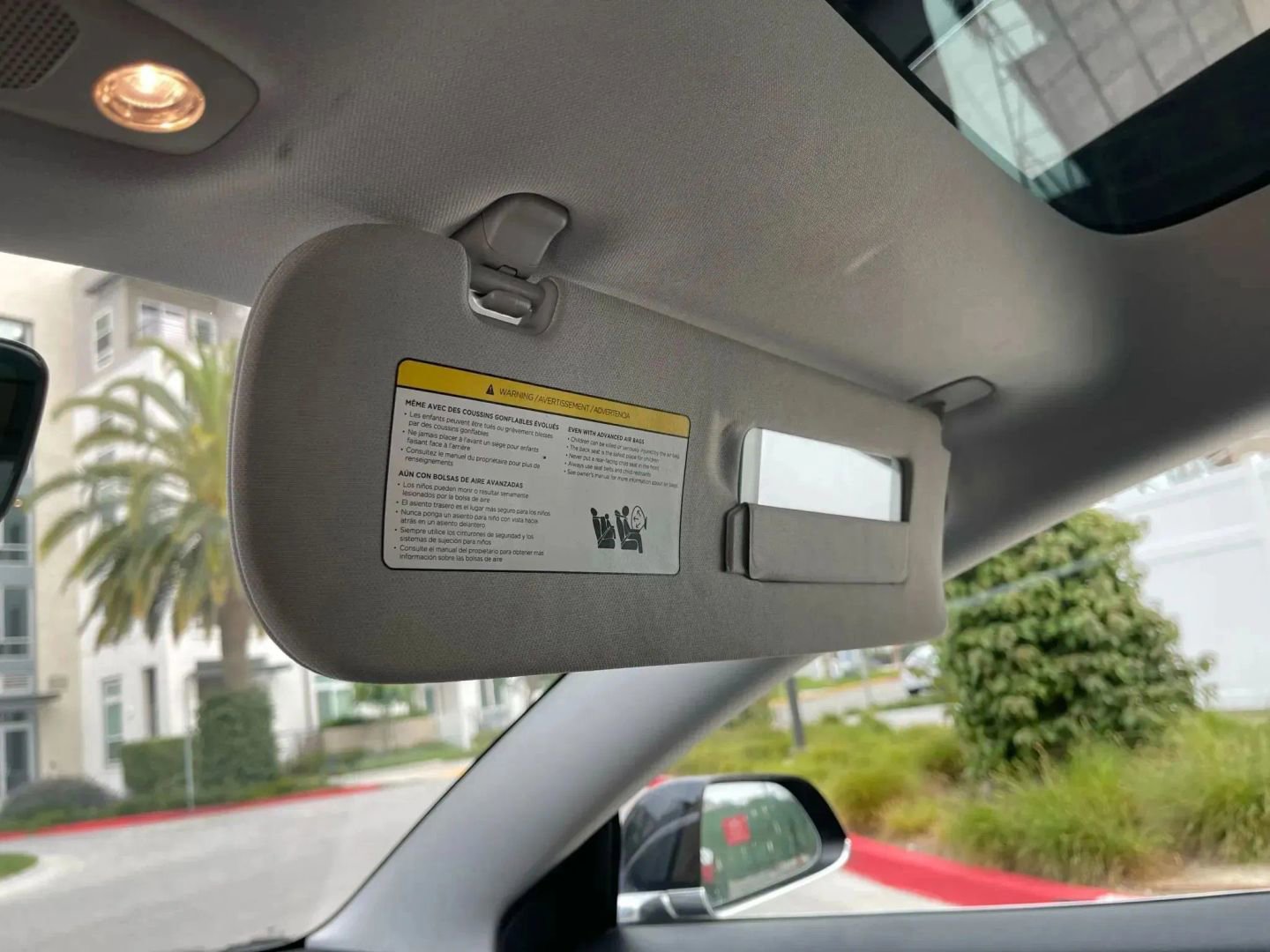 Used 2019 Tesla Model 3 Standard Range Plus image 32