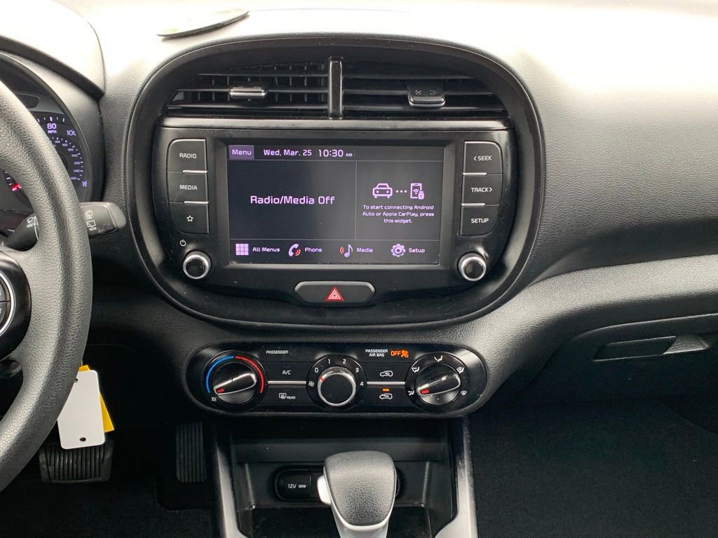 Used 2022 Kia Soul LX w/ Technology Package image 16