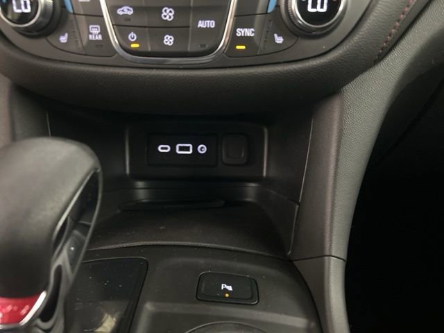 Used 2023 Chevrolet Equinox RS image 20