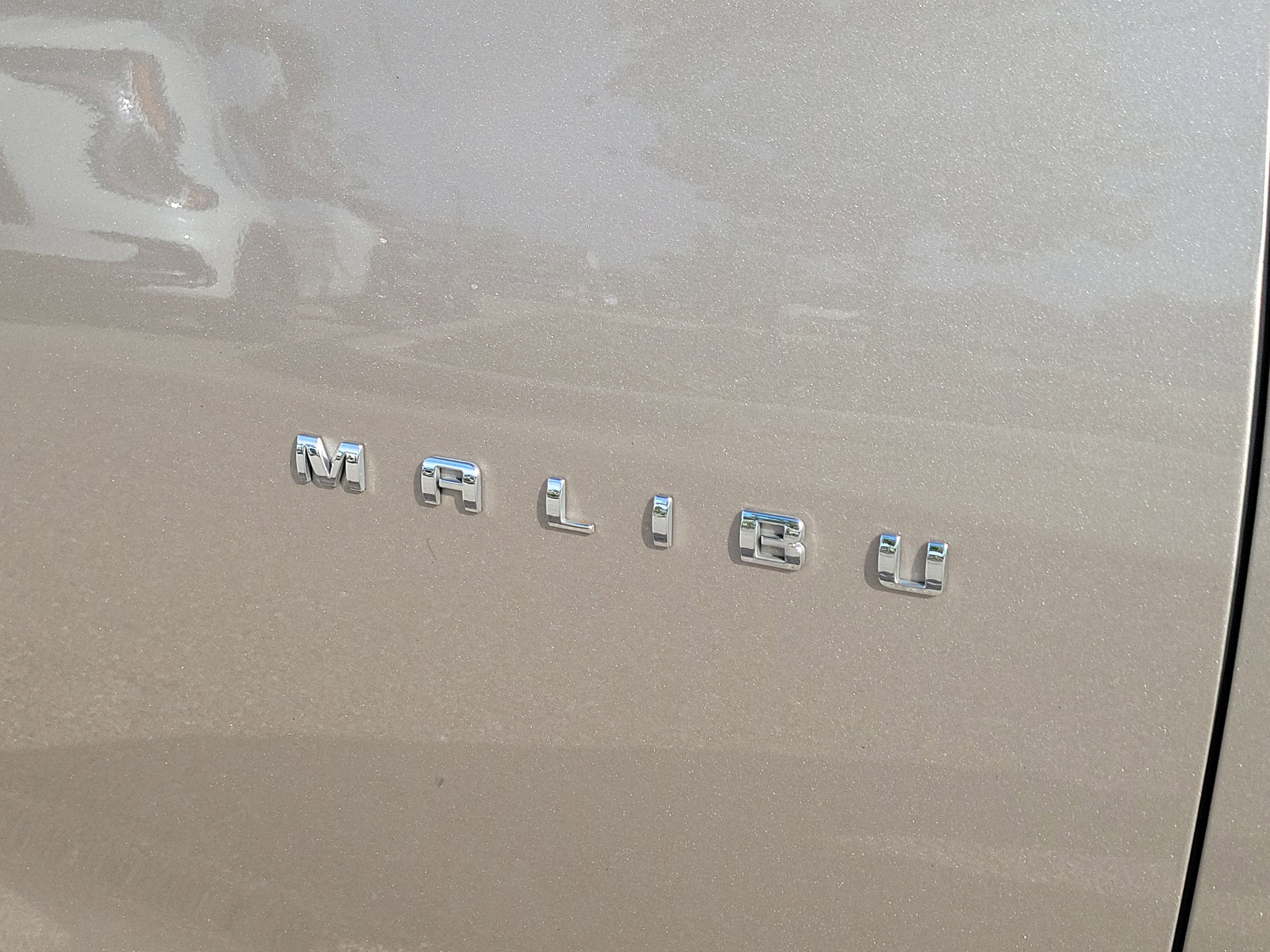 Used 2023 Chevrolet Malibu LT FWD image 9