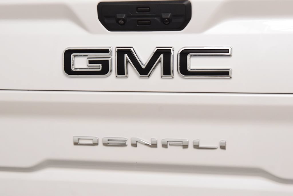 Used 2023 GMC Sierra 3500 Denali w/ Denali Ultimate Package AWD/4WD image 26