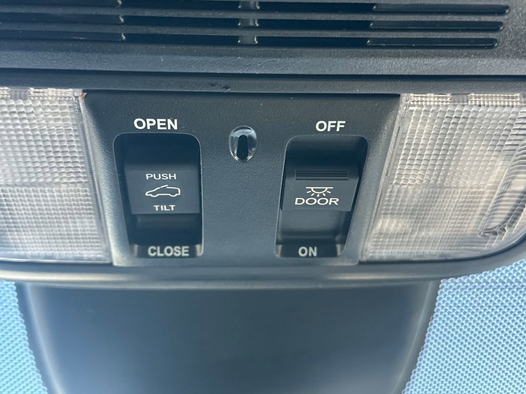 Used 2023 Honda Odyssey Sport image 31