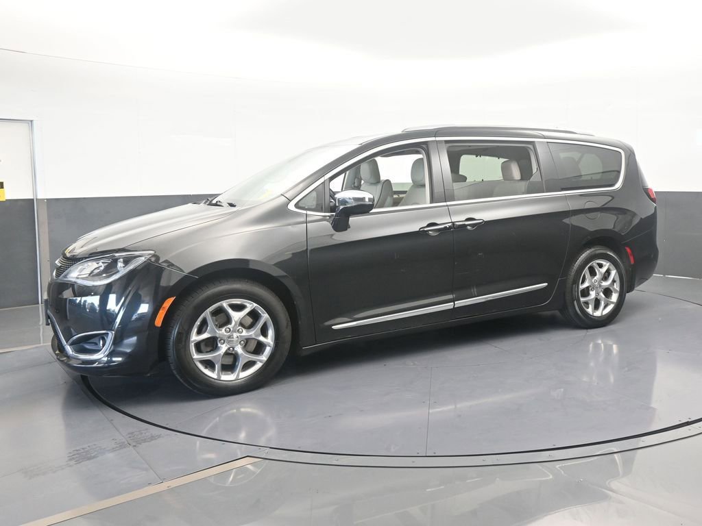 Used 2019 Chrysler Pacifica Limited video 2