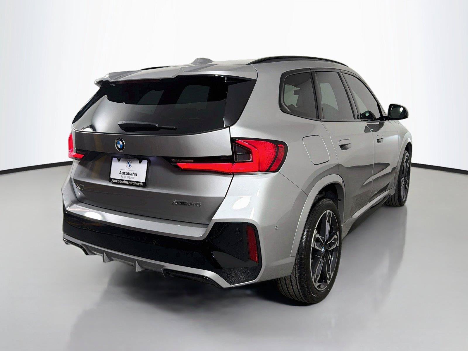 New 2027 BMW X1 xDrive28i AWD/4WD image 5