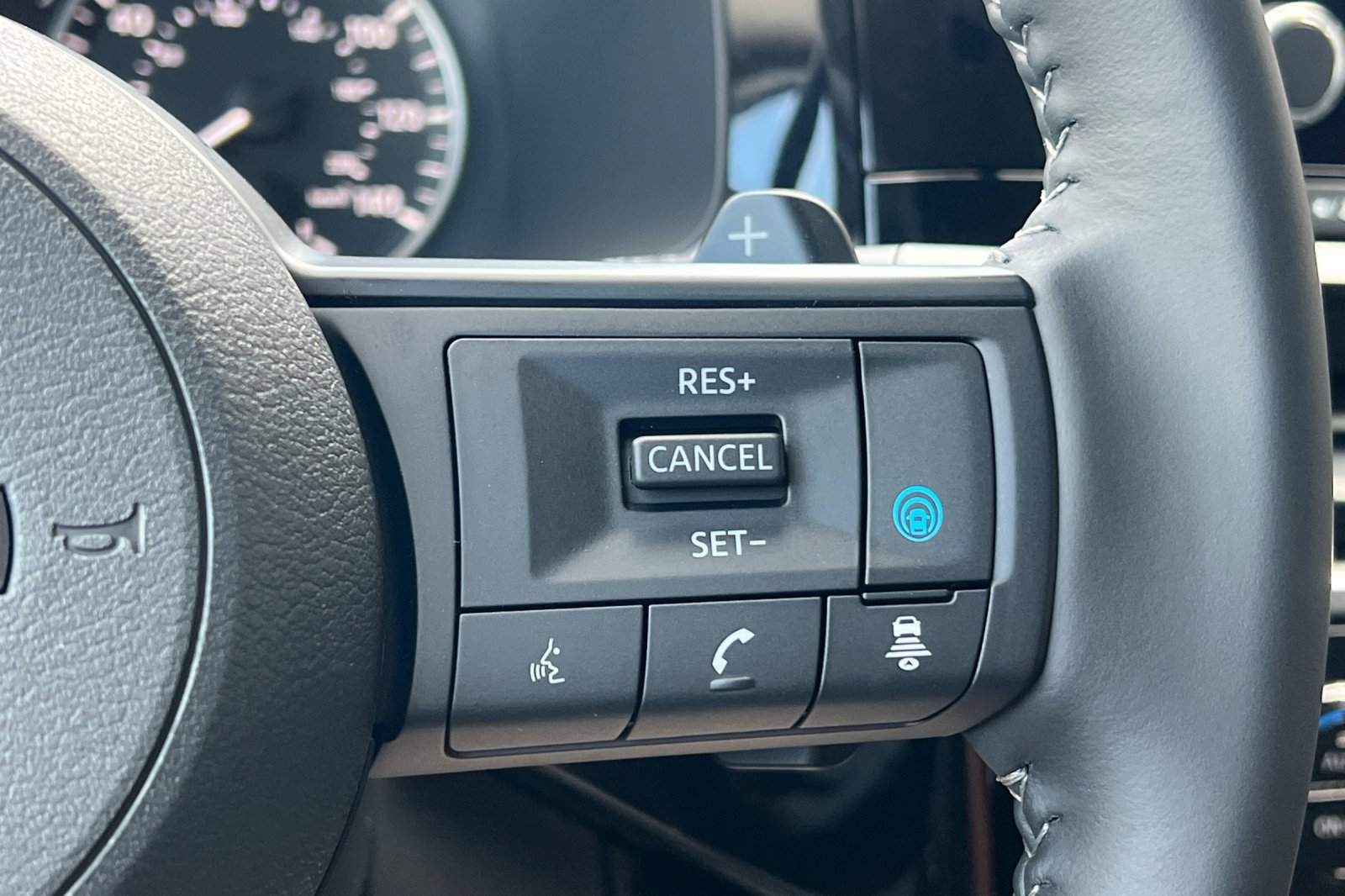 New 2025 Nissan Pathfinder SV image 29