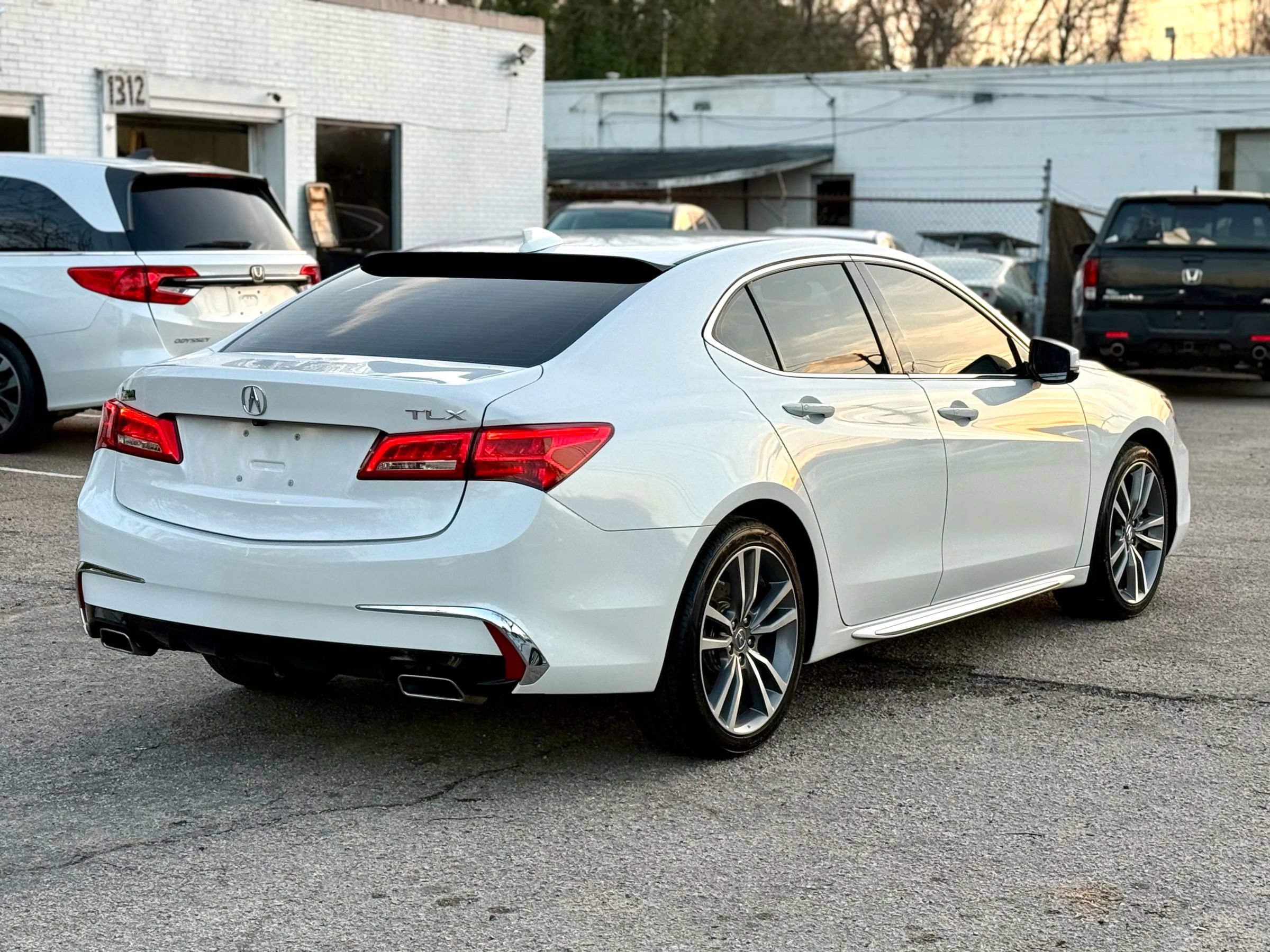 Used 2019 Acura TLX V6 w/ Technology Package image 5