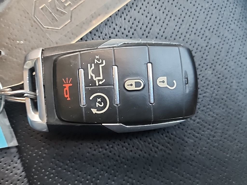 Used 2020 RAM 1500 Laramie image 31