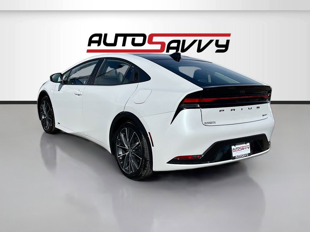 Used 2026 Toyota Prius Limited image 5